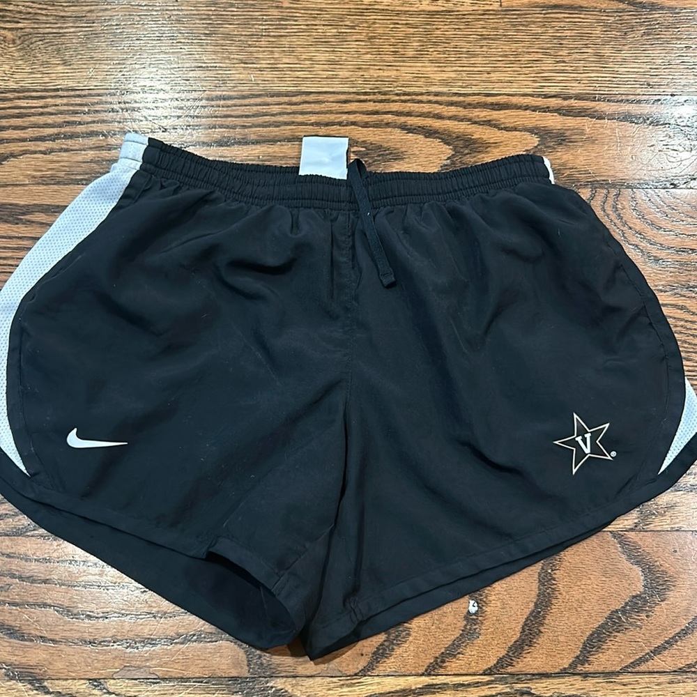 Nike dri-fit shorts Girls Large